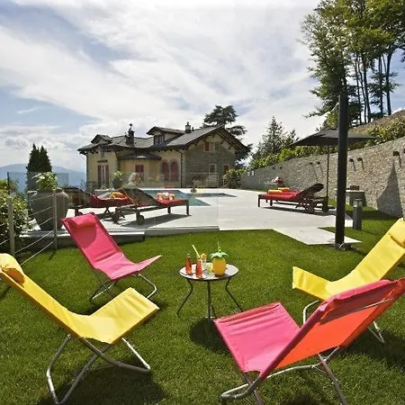 Sleeps 8 Pool Wifi Villa *