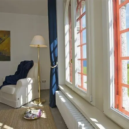 Sleeps 8 Pool Wifi Premeno