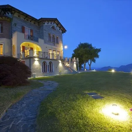 Sleeps 8 Pool Wifi Premeno